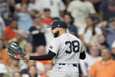 Umpire earns awful marks after blowing calls against Yankees in loss to Astros