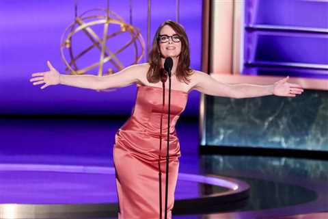 Tina Fey Worries She’s ‘Going to Hear It From Drake’ After Kendrick Lamar Joke at the 2025 Emmys