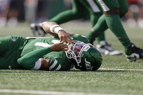 Justin Fields out for Jets-Buccaneers clash after concussion