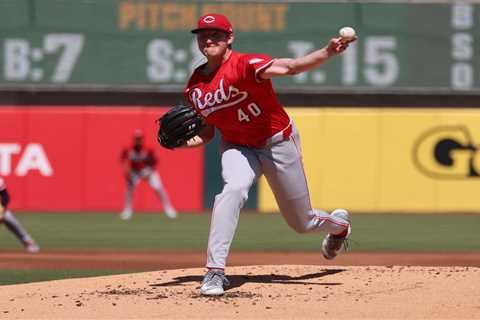 Pirates vs. Reds prediction: MLB picks, best bets as wild-card race heats up