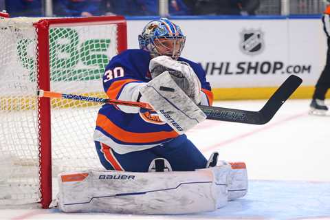 Why the Islanders’ most important job may be who’s playing behind Ilya Sorokin