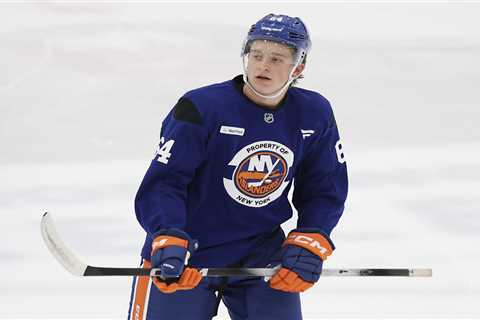 Calum Ritchie isn’t making the inevitable Islanders decision any easier