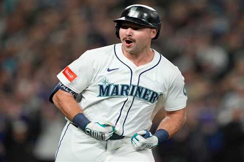 Cal Raleigh is now the AL MVP betting favorite