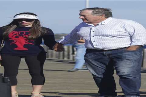Bill Belichick and Jordon Hudson retreat to Nantucket for romantic getaway on UNC’s bye week
