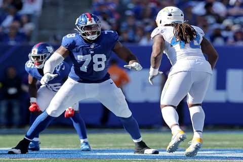Andrew Thomas ‘frustrated’ with Giants offensive line despite win