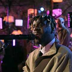 Myles Smith Brings ‘Nice to Meet You’ to ‘Love Is Blind’ Reunion: Watch