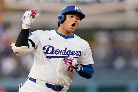 Shohei Ohtani starts playoffs with leadoff homer as Dodgers tee off on Reds’ Hunter Greene