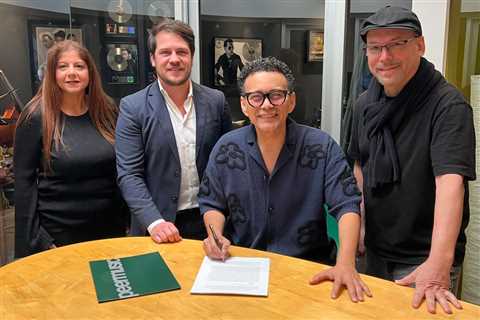 Singer-Songwriter Jorge Luis Chacín Sells Song Catalog to Peermusic