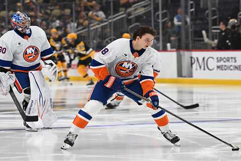 Matthew Schaefer’s Islanders debut was a moment for those who got him there