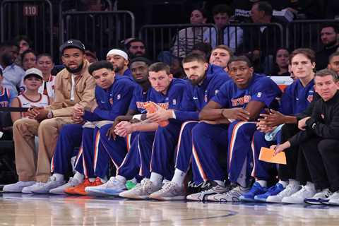 Mike Brown sits Knicks starters to better observe roster in preseason blowout to Wizards