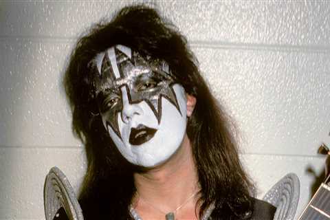 KISS Guitarist Ace Frehley Dead at 74