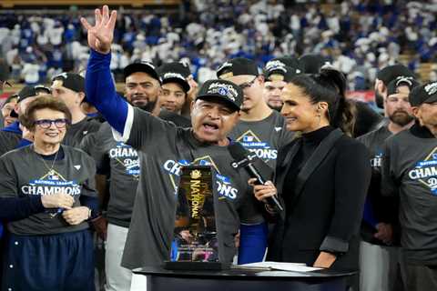 Dave Roberts, Dodgers ready to ‘really ruin baseball’ in biting clapback at haters