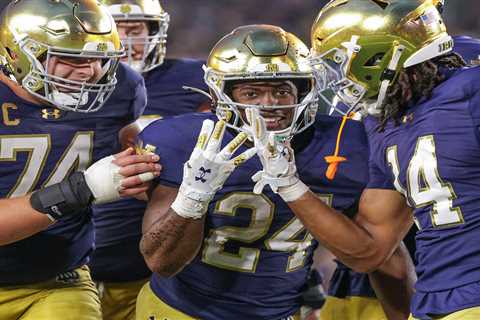 USC vs. Notre Dame picks: Odds, predictions, best bets for Saturday’s rivalry game