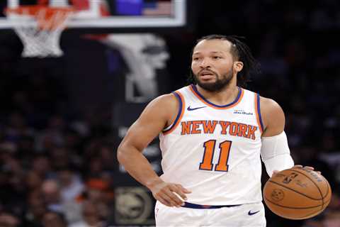 Jalen Brunson, Karl-Anthony Towns actively shutting out hype around Knicks: ‘Doesn’t mean s–t’