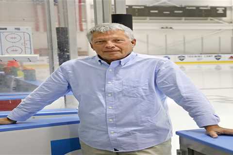 Hall of Fame Rangers columnist Larry Brooks taking some time off from The Post