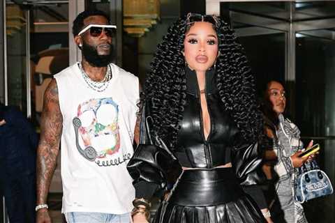 Keyshia Ka’Oir Stepped Out with Gucci Mane in a Black Norma Kamali  Leather Jacket and Pleated Mini ..