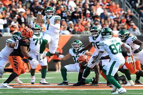 On a day of heartbreak, the Jets honored Nick Mangold’s memory with a resilient win