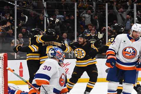 Islanders let another two-goal lead slip away in frustrating loss to Bruins