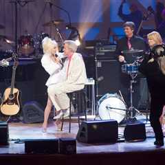 Watch Dolly Parton Sing to Porter Wagoner at the Grand Ole Opry From ‘Opry 100: Country’s Greatest..