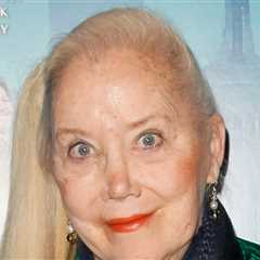 Golden Globe Winner Sally Kirkland in Hospice