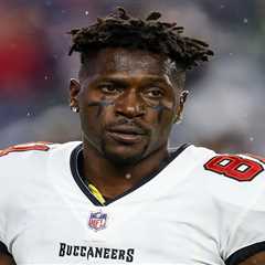 Antonio Brown jokes about Charlie Kirk’s death in livestream with controversial rapper Tekashi..