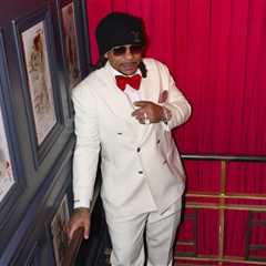 Max B Returns to the Stage as Surprise Guest at Brandy & Monica’s NYC Show: ‘He’s Back’