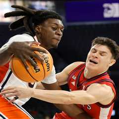 St. John’s Dylan Darling plays limited minutes due to hamstring injury