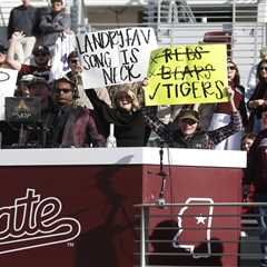 Ole Miss’ locker room broken into ahead of Lane Kiffin’s potential final game as coach