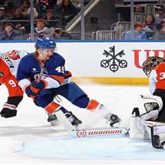 Kyle Palmieri’s injury timeline throws a big wrench in Islanders’ plans now — and down the line