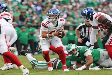 The adjustments at the center of Jaxson Dart’s first-year Giants development