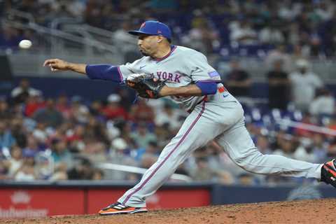Edwin Diaz opts out of rest of $102 million contract to as Mets face free agency question