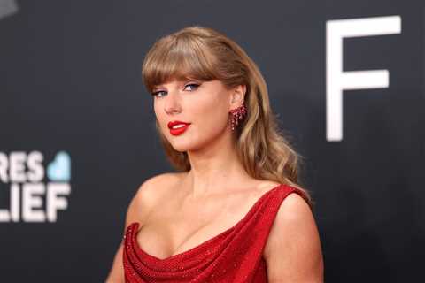 Taylor Swift Breaks Record for Most Weeks at No. 1 on Hot 100 Songwriters Chart