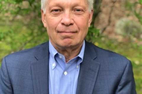 Hockey world honors The Post’s Hall of Famer Larry Brooks