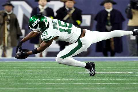 Heroes, zeros from Jets’ loss to Patriots: New receiver flops in Gang Green debut