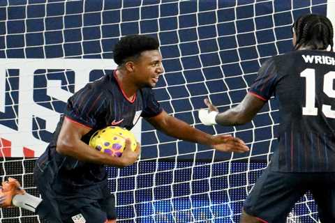 USMNT dismantle Paraguay to extend win streak to five games