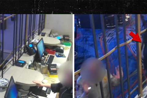 Masked Man Brandishing AR-Style Rifle Sticks Up Las Vegas Casino on Video