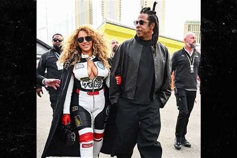Beyoncé Flashes Cleavage in Racer Outfit at F1 Las Vegas Grand Prix