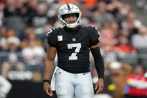 Geno Smith apologizes for ‘poor judgement’ gesture toward Raiders fans