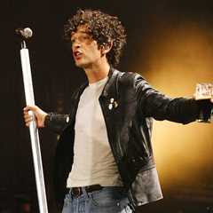 Matty Healy Tells College Student That The 1975 Have a Ton of Music in the Pipeline