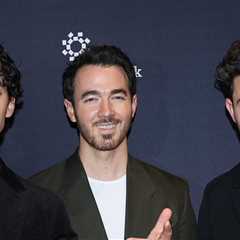 Joe Jonas Responded To Criticism That The Jonas Brothers Are In Serious Debt