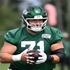 Jets extend center Josh Myers to solidify offensive line for next season