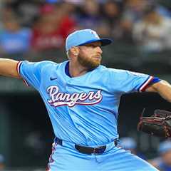 Merrill Kelly returning to Diamondbacks on two-year, $40 million deal after brief Rangers run