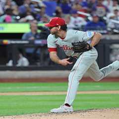 Angels sign Jordan Romano to one-year contract after disastrous Phillies season