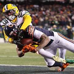 Bears, Caleb Williams stun Packers in OT with long TD throw to extend NFC North lead