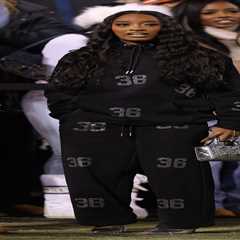 Simone Biles shades Packers with cheese grater hat after Bears husband rallies in overtime