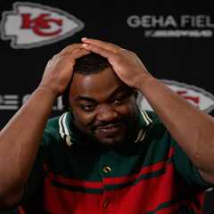 Chiefs’ Chris Jones makes emotional plea to Travis Kelce as retirement rumors swirl