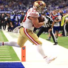 theScore Bet bonus code NPNEWS: Bet $10, get $100 in bonus bets for Bears vs. 49ers