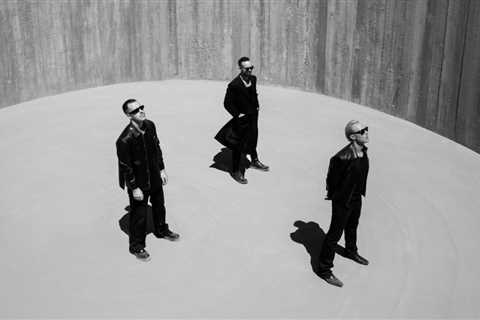 Rüfüs Du Sol Make History With Highest-Selling Electronic Tour of All Time