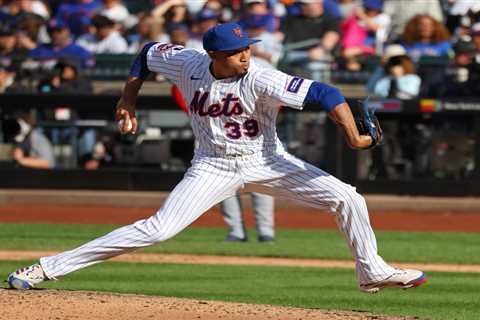 What the history of big-money closer deals says about the Mets’ Edwin Díaz decision