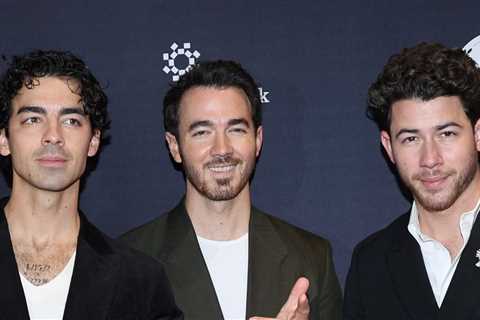 Joe Jonas Responded To Criticism That The Jonas Brothers Are In Serious Debt